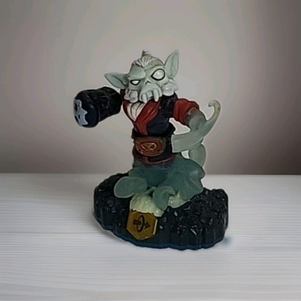 Skylanders Swap Force Night Shift Figure Swappable Magnetic Activision